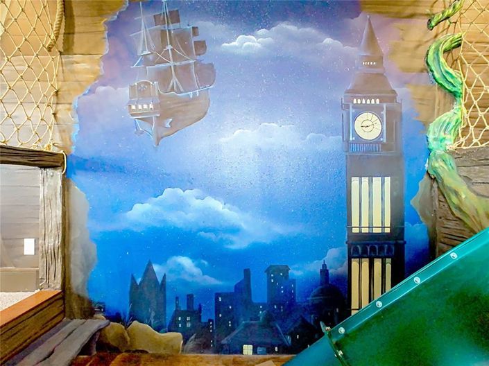 Image No.40-10 Bed House for sale