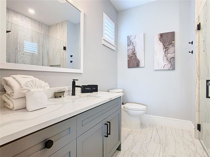 Image No.51-10 Bed House for sale