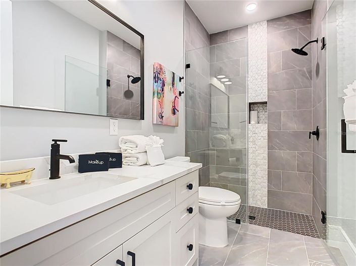 Image No.57-10 Bed House for sale