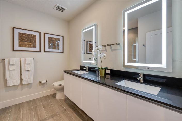 Image No.21-Maison de ville de 4 chambres à vendre à Saint John