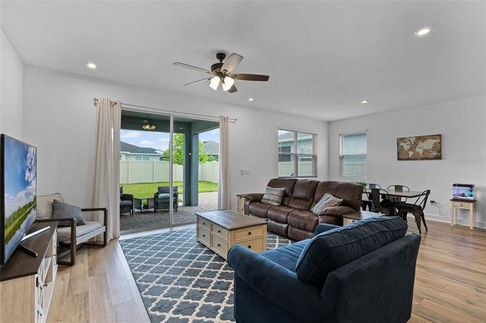 Image No.8-3 Bed House for sale