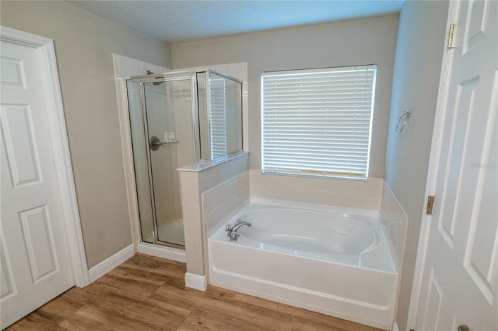 Image No.19-3 Bed House for sale