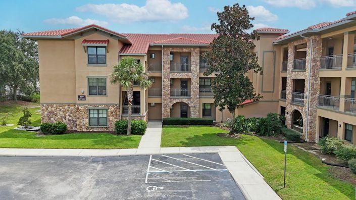Image No.1-3 Bed Townhouse for sale