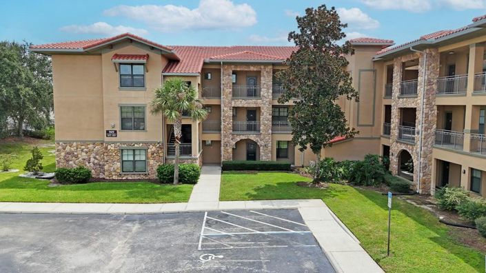 Image No.1-3 Bed Townhouse for sale