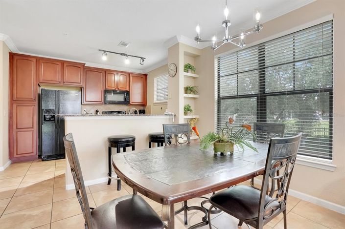 Image No.10-3 Bed Property for sale