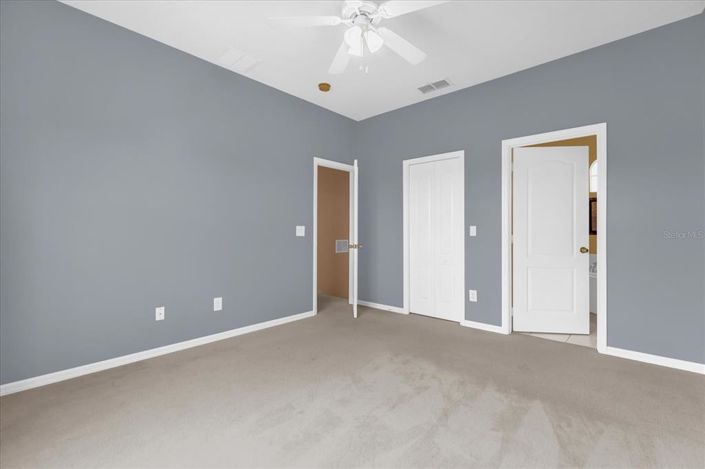 Image No.16-4 Bed Townhouse for sale