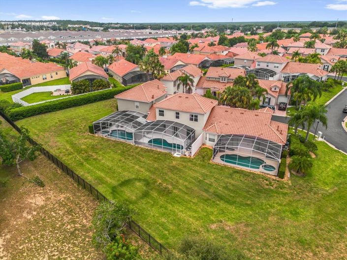 Image No.26-4 Bed Townhouse for sale