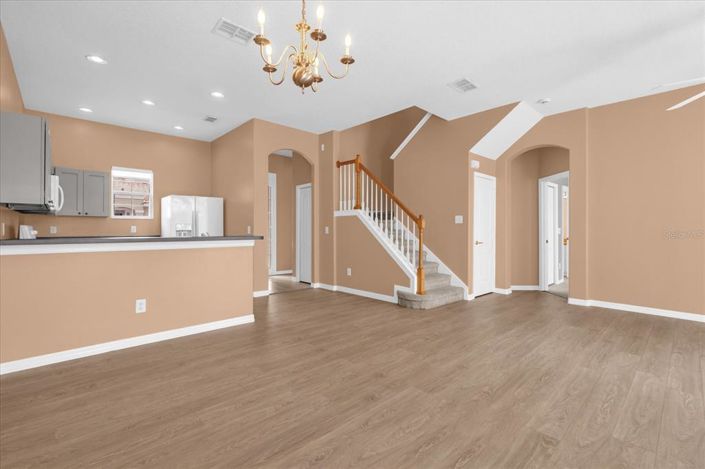 Image No.3-4 Bed Townhouse for sale