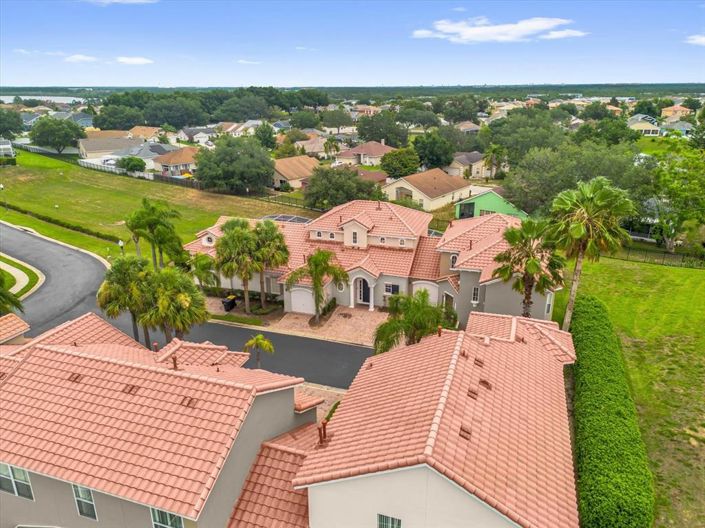 Image No.30-4 Bed Townhouse for sale