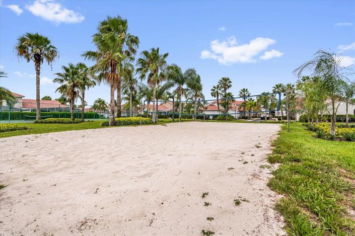 Image No.35-4 Bed Townhouse for sale