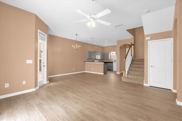 Image No.5-4 Bed Townhouse for sale