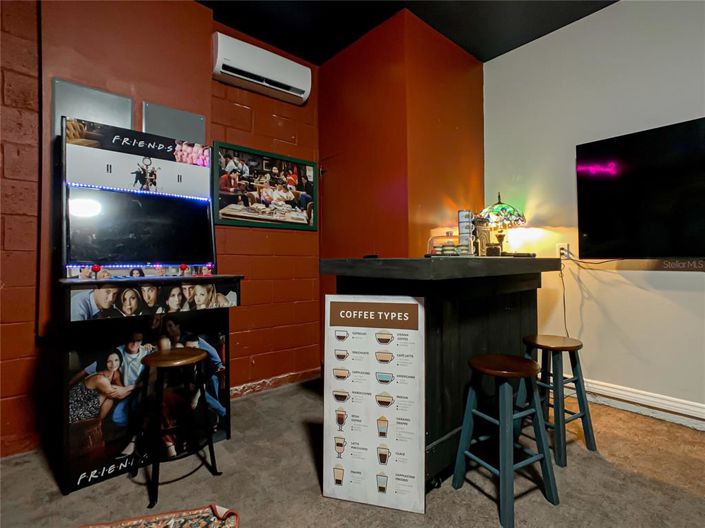 Image No.16-10 Bed House for sale