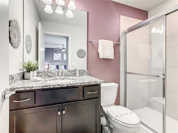 Image No.38-10 Bed House for sale