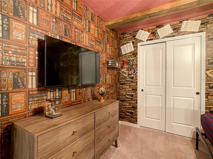 Image No.45-10 Bed House for sale