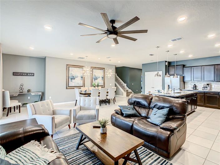 Image No.7-10 Bed House for sale