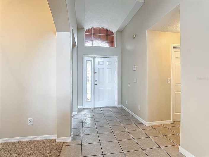 Image No.10-5 Bed Property for sale