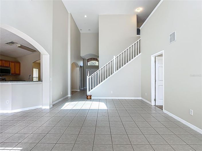 Image No.13-5 Bed Property for sale