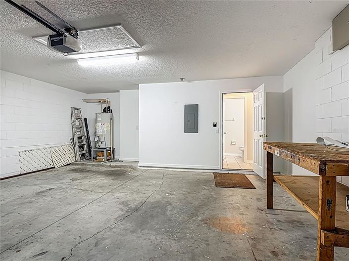 Image No.47-5 Bed Property for sale