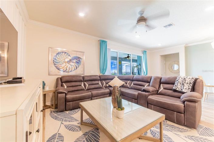 Image No.17-8 Bed House for sale