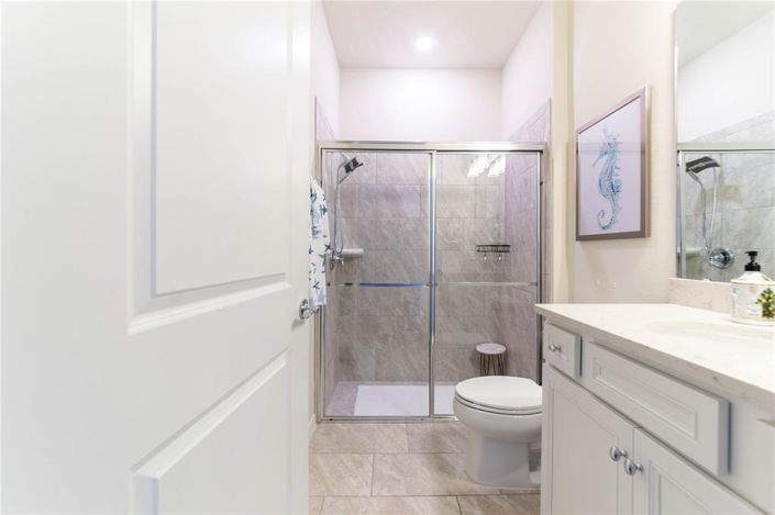 Image No.20-8 Bed Property for sale