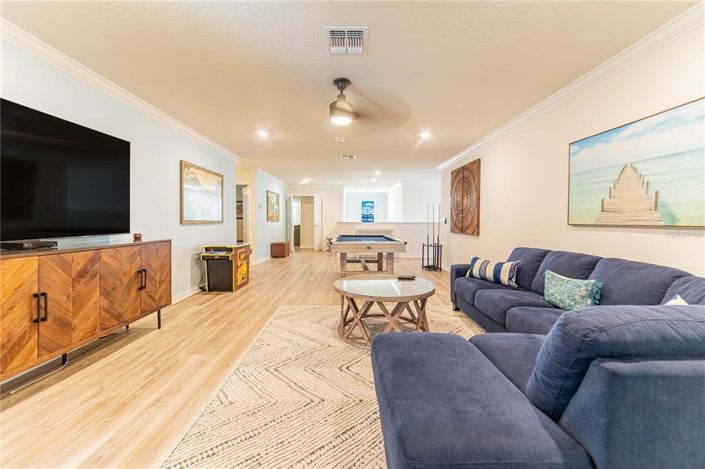 Image No.34-8 Bed House for sale