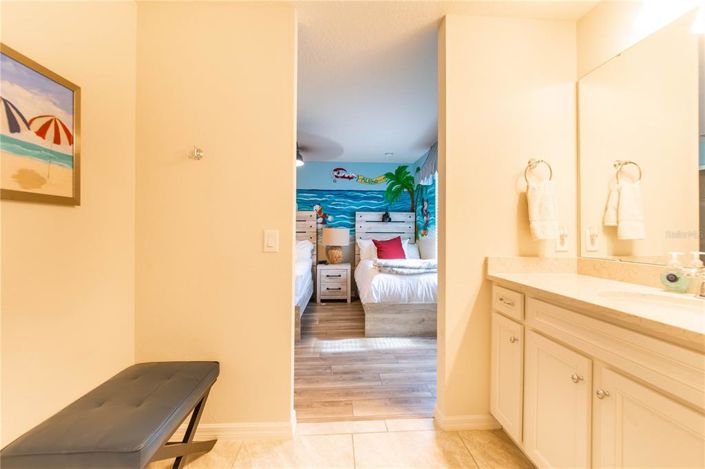 Image No.38-8 Bed House for sale