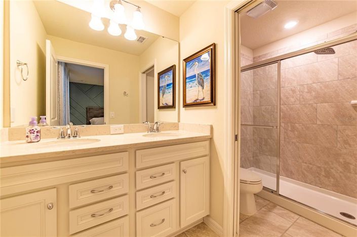 Image No.43-8 Bed House for sale