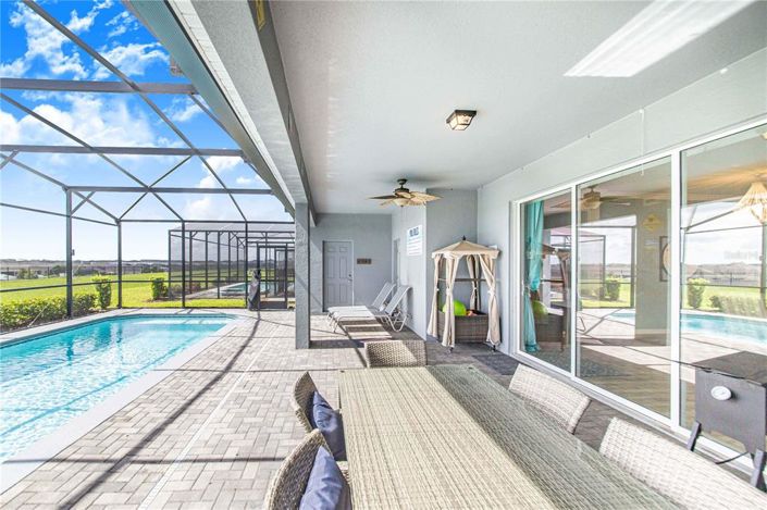 Image No.6-8 Bed Property for sale