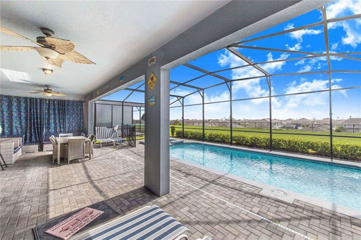 Image No.9-8 Bed House for sale