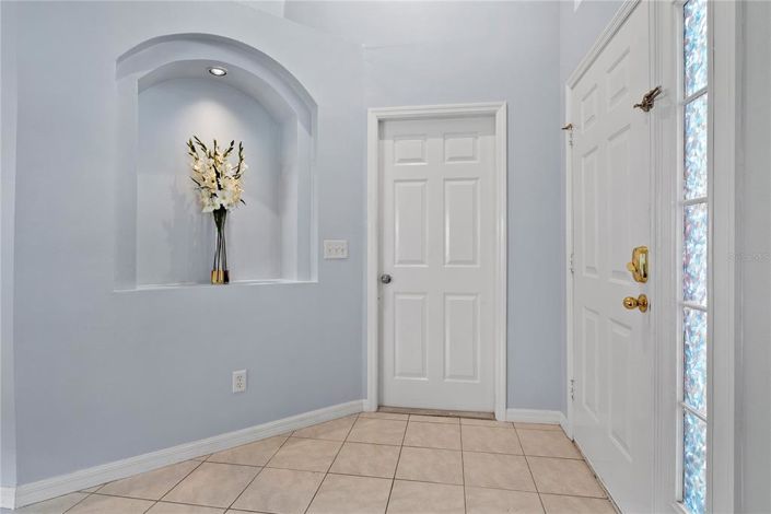 Image No.15-4 Bed House for sale