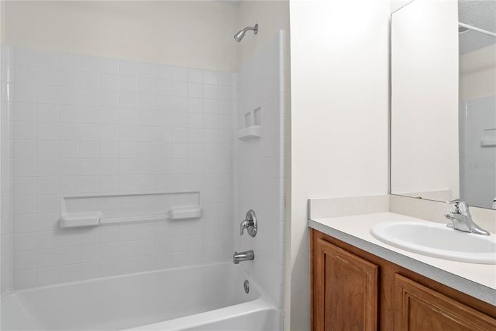 Image No.20-4 Bed House for sale