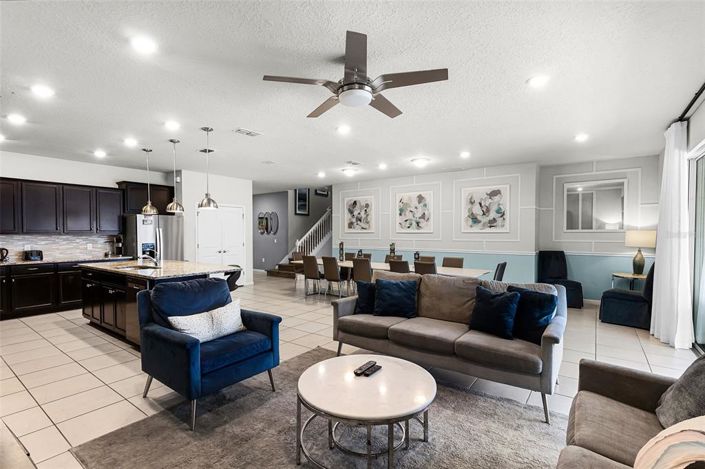 Image No.12-10 Bed Property for sale