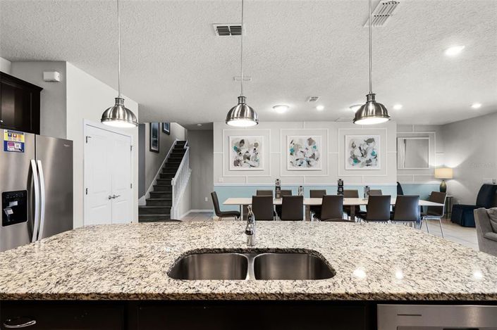 Image No.14-10 Bed Property for sale