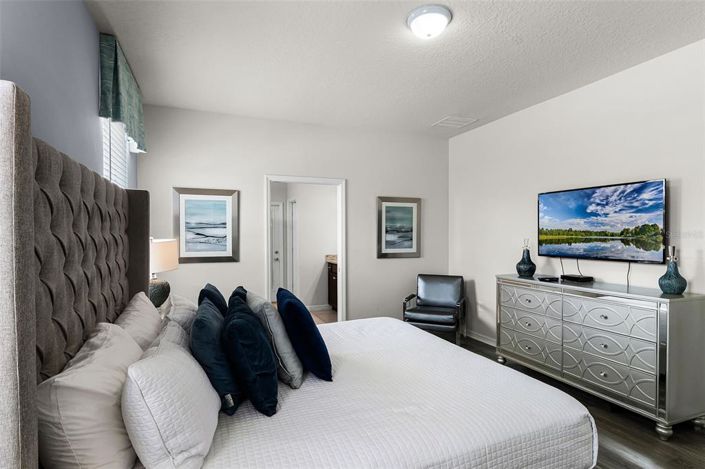 Image No.21-10 Bed Property for sale