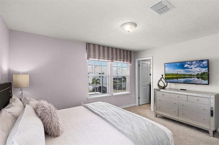 Image No.50-10 Bed Property for sale