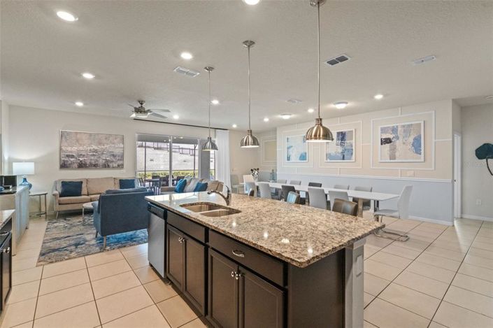 Image No.14-10 Bed Property for sale