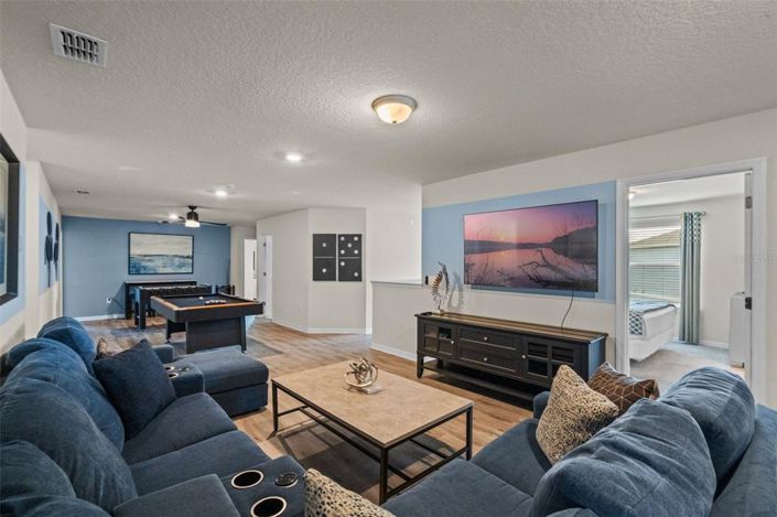 Image No.16-10 Bed House for sale