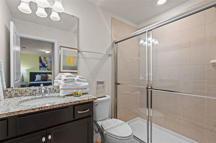 Image No.38-10 Bed House for sale