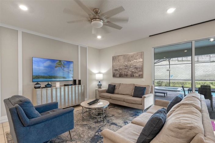 Image No.5-10 Bed House for sale