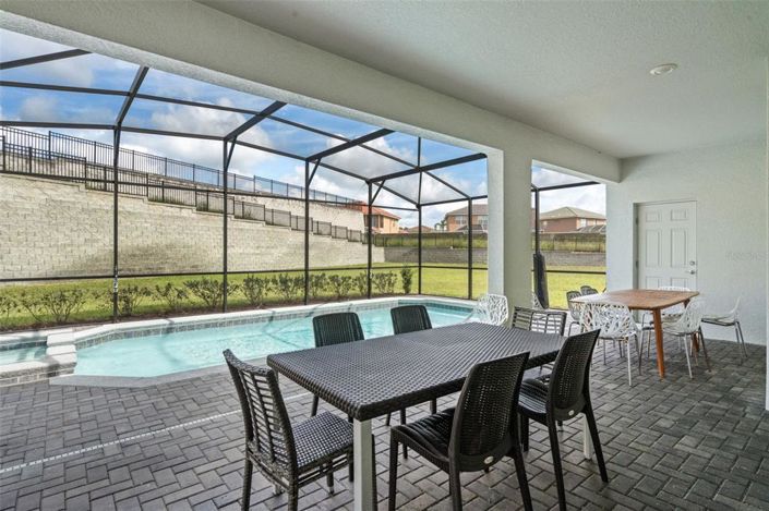 Image No.50-10 Bed House for sale