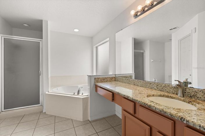 Image No.18-5 Bed Property for sale