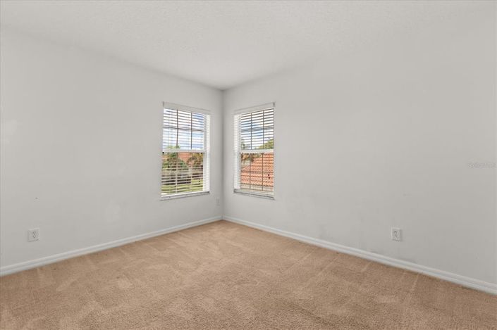 Image No.25-5 Bed Property for sale