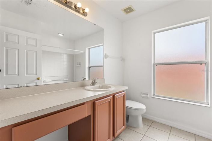 Image No.30-5 Bed Property for sale