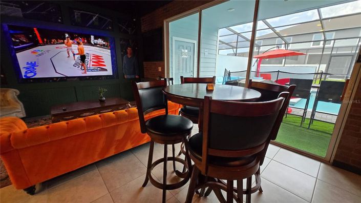 Image No.19-5 Bed Townhouse for sale