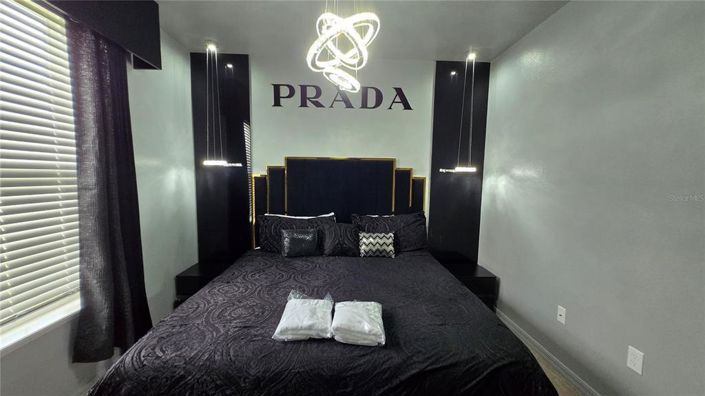 Image No.30-5 Bed Townhouse for sale