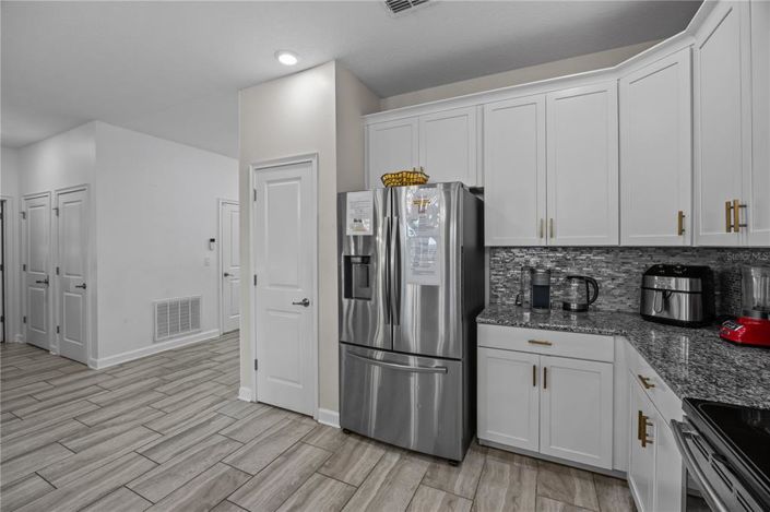 Image No.12-9 Bed House for sale