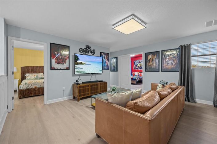 Image No.23-9 Bed House for sale