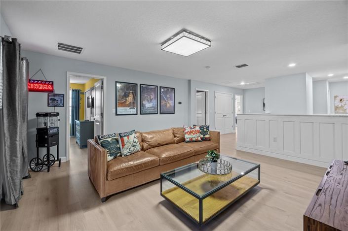 Image No.26-9 Bed House for sale