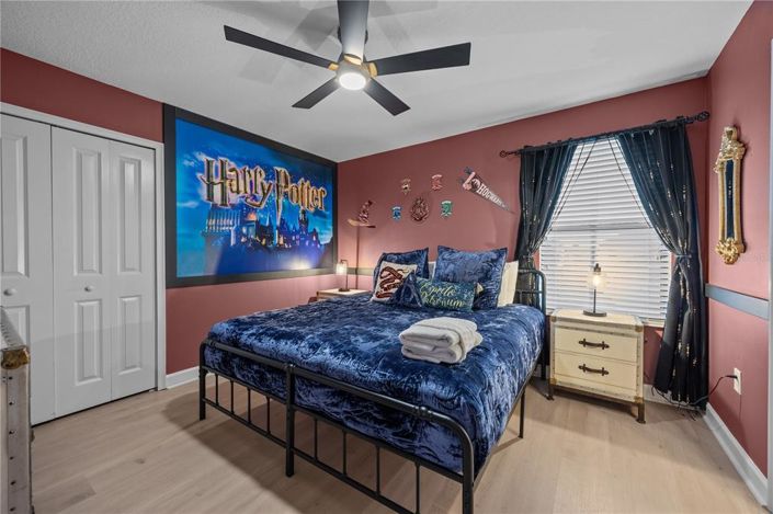 Image No.31-9 Bed Property for sale