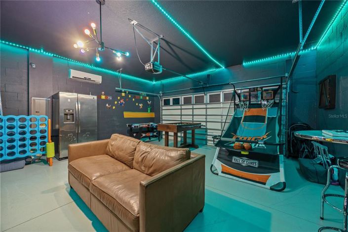 Image No.43-9 Bed House for sale